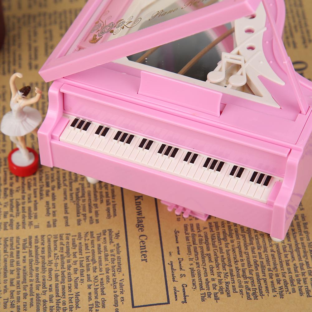 Heart Shape Dancing Ballerina Music Box PLastic Jewellery Box  Carousel Hand Crank Music Box Mechanism Gift For Valentine's Day