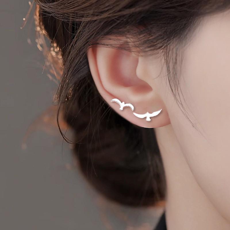 Asymmetrical Seagull Earrings: Unique Unisex Ocean-Inspired Design
