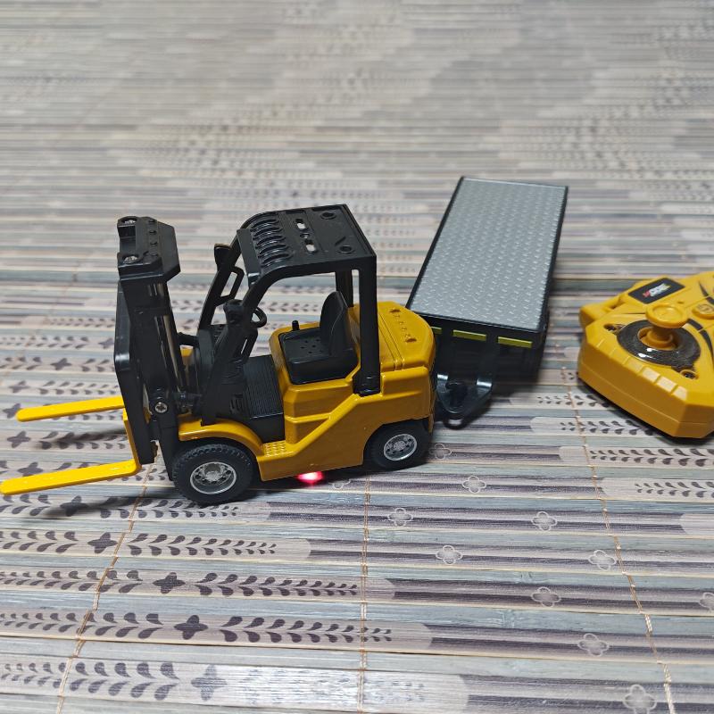 New 1/64 Mini Alloy Forklift Simulation Remote Control Engineering Vehicle Dual Remote Control Can Be Controlled By Mobile Phone