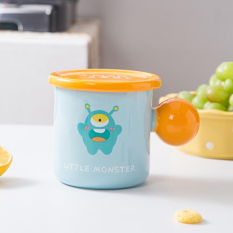 

Милая кружка Мультяшная керамическая чашка с крышкой Чашка для кофе для пары Высоко выглядящая Студенческая чашка для питья воды Чашка для завтрака 330ml