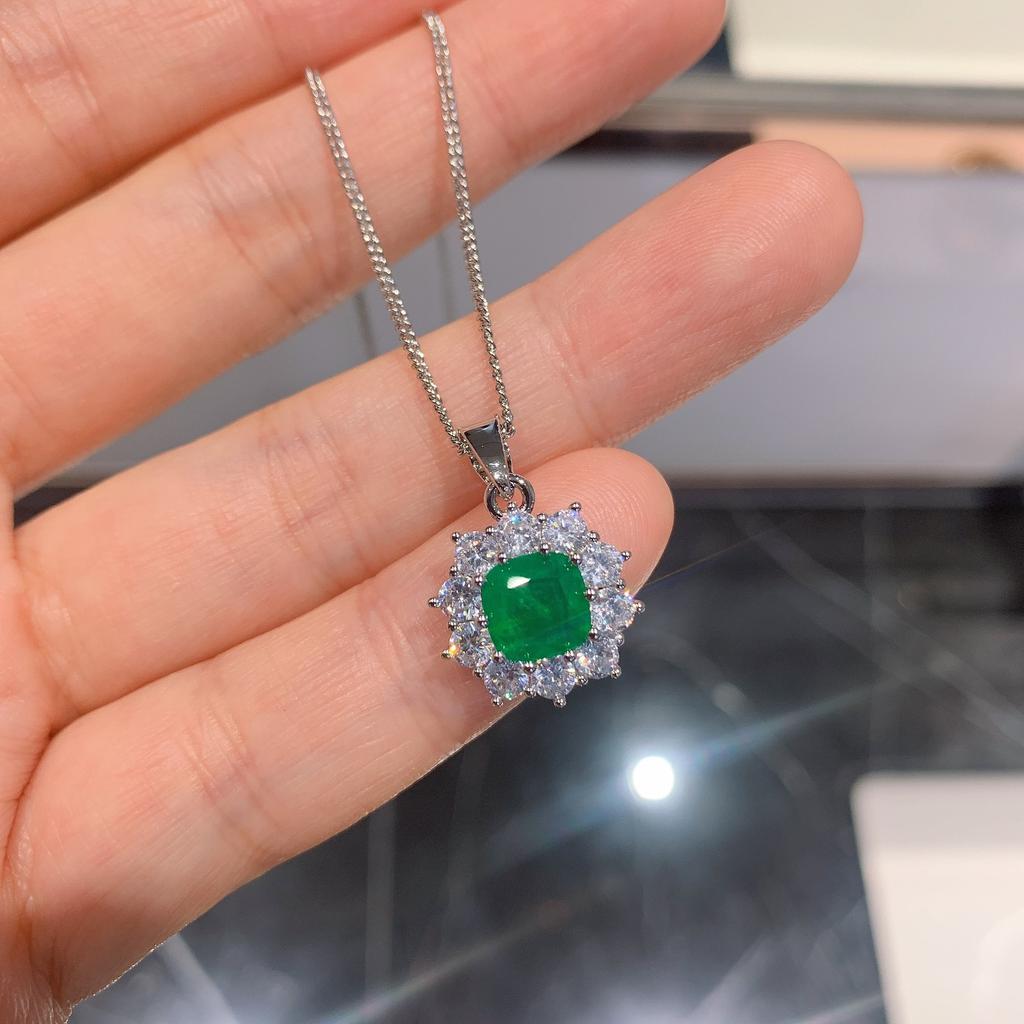 Jewelry Treasure Necklace Women'S Imitation Emerald Pendant Emerald Ring Three-Piece Jewelry Set