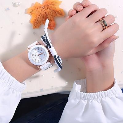 Neue Einfache Silikon Marke Casual Quarzuhr Frauen Kristall Silikon Genf Uhren Armbanduhr für Mädchen