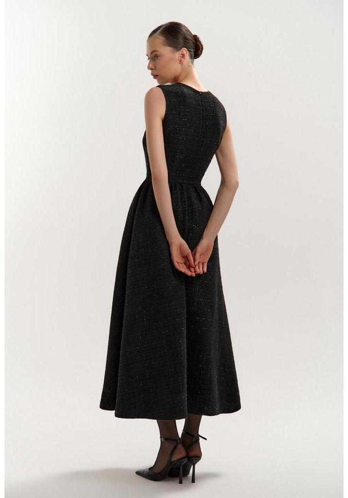 European & American Women's Elegant Solid Color Long Dress - New Fashion, Sophisticated Style.