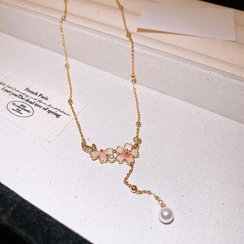 Dopamine Pearl Necklace: Retro Court Style Versatile Clavicle Chain for Women