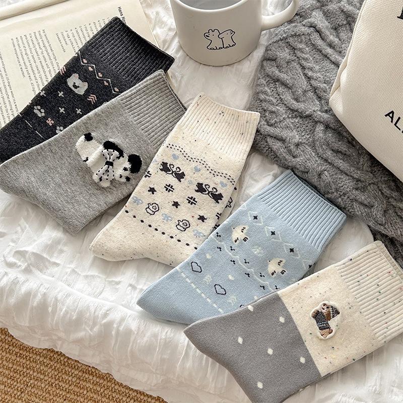 Children's Sock Mid-length Socks for Autumn and Winter, Boneless Pure Cotton Socks with Cartoon Embroidery, Gray Pile-up Socks