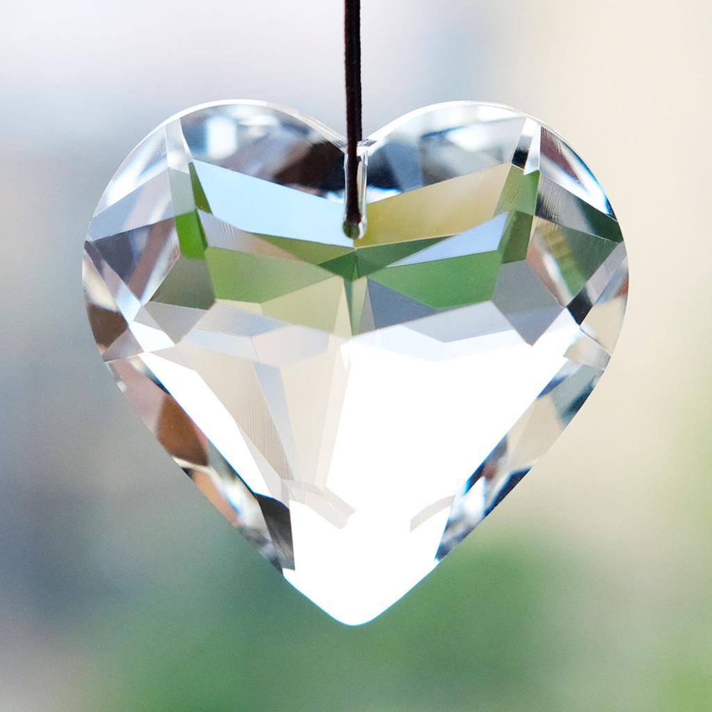 Heart Prism Ornaments Exquisite Polished Surface Hanging Heart Suncatcher Prism Pendant for Christmas Decoration Photographic Ornament Transparent