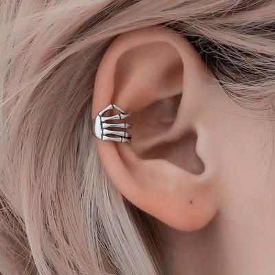 Fashionable and Personalized Punk Style Skull Hand Earrings and Ear Clip Accessories