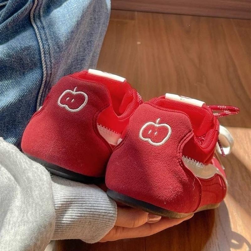 Red women's summer new breathable flat baseplate shoes retro versatile casual sports little white shoes