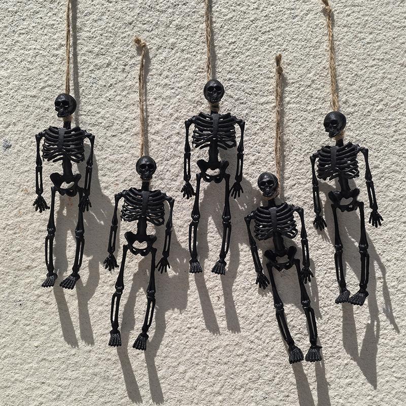 

6pcs Scary Hanging Skeleton with Ropes Halloween Party Decoration Plastic Skull Home Garden Haunted House Props Kids Toy Gifts чёрный