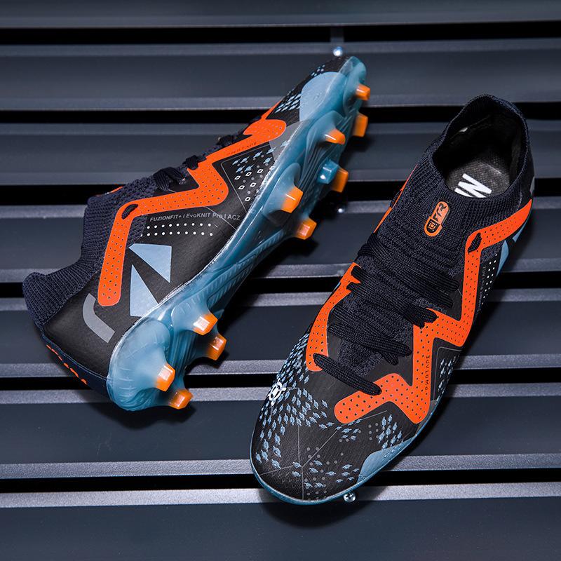 Male and Female Games, Young Students, Older Children's Sports, Foreign Trade Broken Long DingTalk Large Size New Football Shoes Training