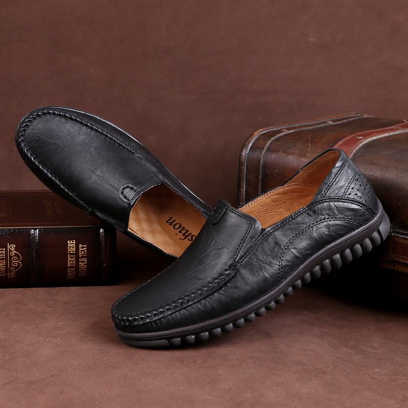 Genuine Leather Men's Casual Shoes 2024 New Round-Toe Luxury Loafers Men Brand Designer Driving Moccasin Men Soft Flats Retro