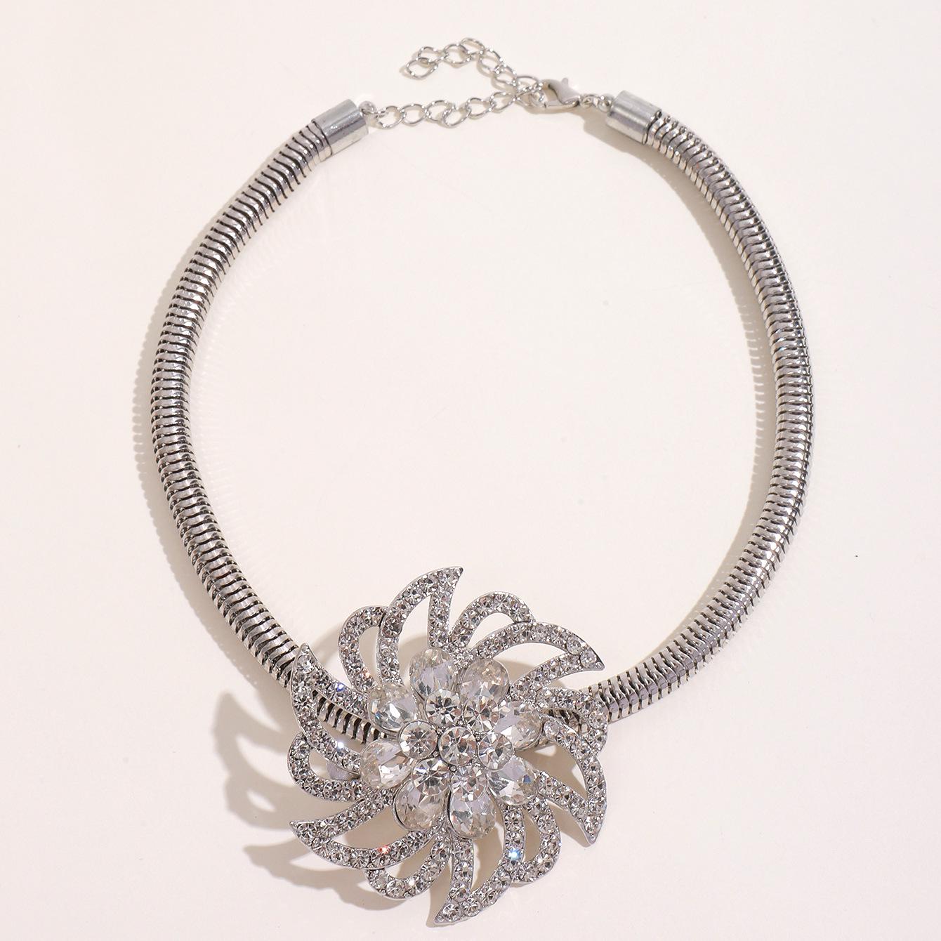 Retro Ethnic Style Necklace белый