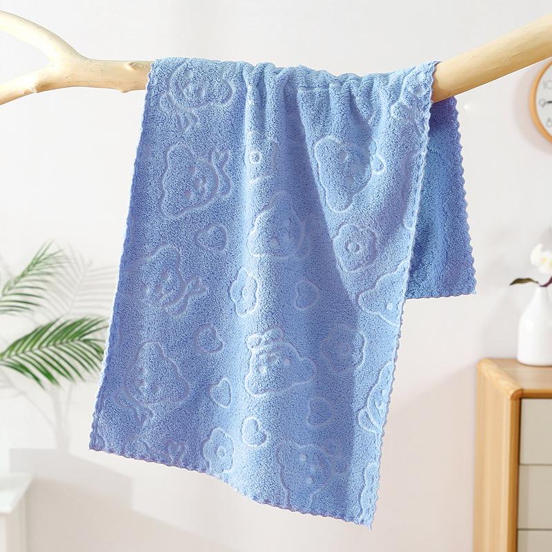 5pcs Cute Cartoon Bear Flower Embossed Towels, Soft Absorbent Quick-Drying Face Towels, High-End Gift Towels for Men and Women