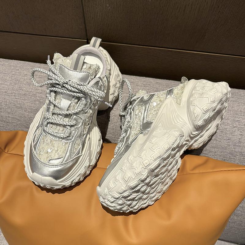 

Обувь на шинной подошве женская без каблука с закрытым носком полушлепанцы 2025 новая платформа спортивная повседневная обувь тренд 40 серебряный