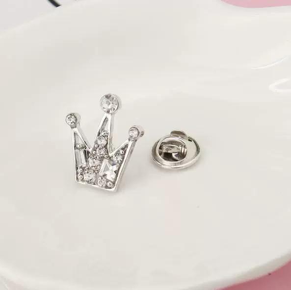 Korean Version Diamond Studded Crown Brooch Vintage Hollowed Out Rhinestone Crown Collar Pin Suit Shirt Brooch Jewelry Accessory