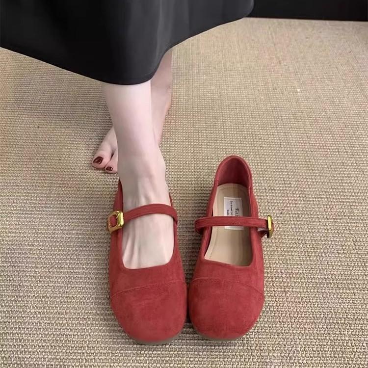 Light mouth red single shoes girl 2025 spring and autumn new retro gentle fairy suede Mary Jane shoes flat beanie shoes