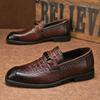 Sneakers Mens Dress Shoes Retro Male Leather Business Male Baroque Shoes Casual Outdoor Mens Oxford Footwear