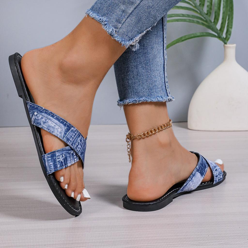 2025 Summer Flat Bottom Cross with One-word Drag Women's New Casual Outer Wear Large Size Foreign Trade Cool Slippers Tide