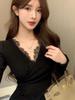 Red Cross V-Neck Lace Patchwork Slim-Fit Top for Women - Chic Waist-Cinching Autumn/Winter Layer