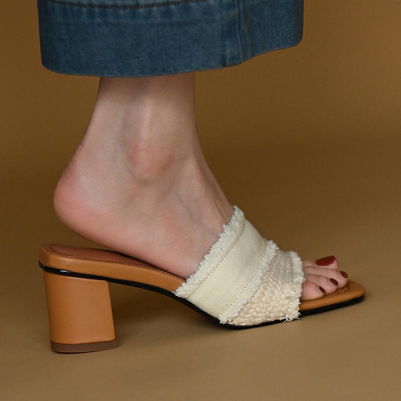Thick-heeled slippers women's summer outer sandals fashionable retro mid-heeled sandals niche beige high-heeled one-and-a-half-word drags