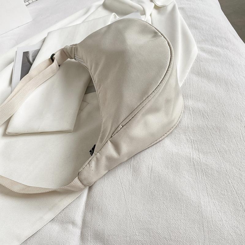 Large-capacity Nylon Bag Women's 2025 New Korean Version of Simple Cow Pattern Messenger Bag Wide Shoulder Strap Single Shoulder Dumpling Bag