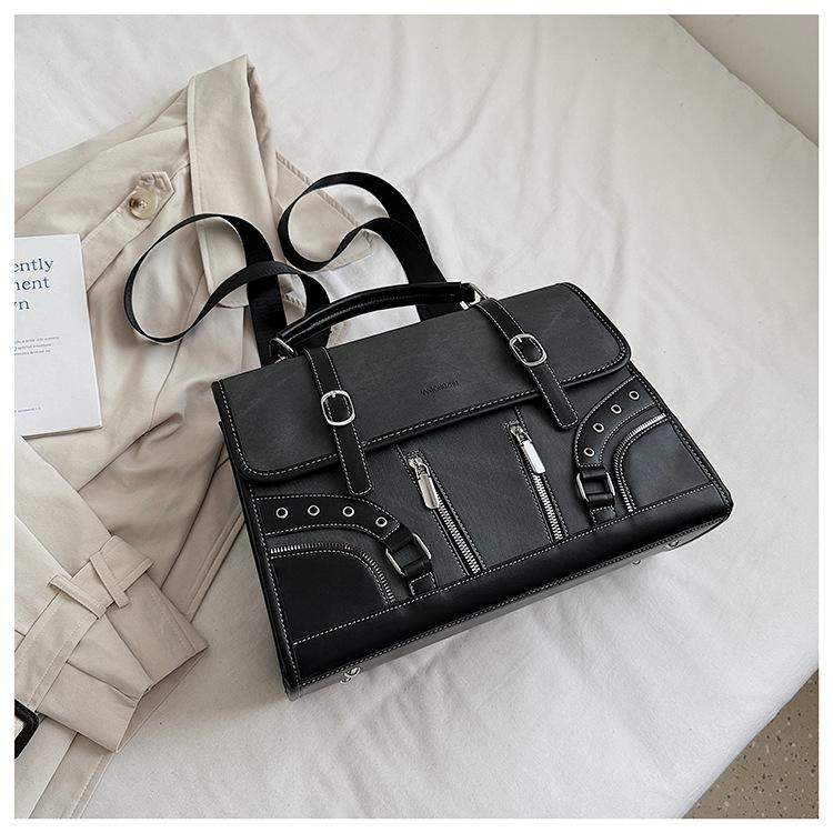 

Британский колледж стиль рюкзак женский 2025 новая мода сумка ретро повседневный на одно плечо кроссбоди рюкзак чёрный