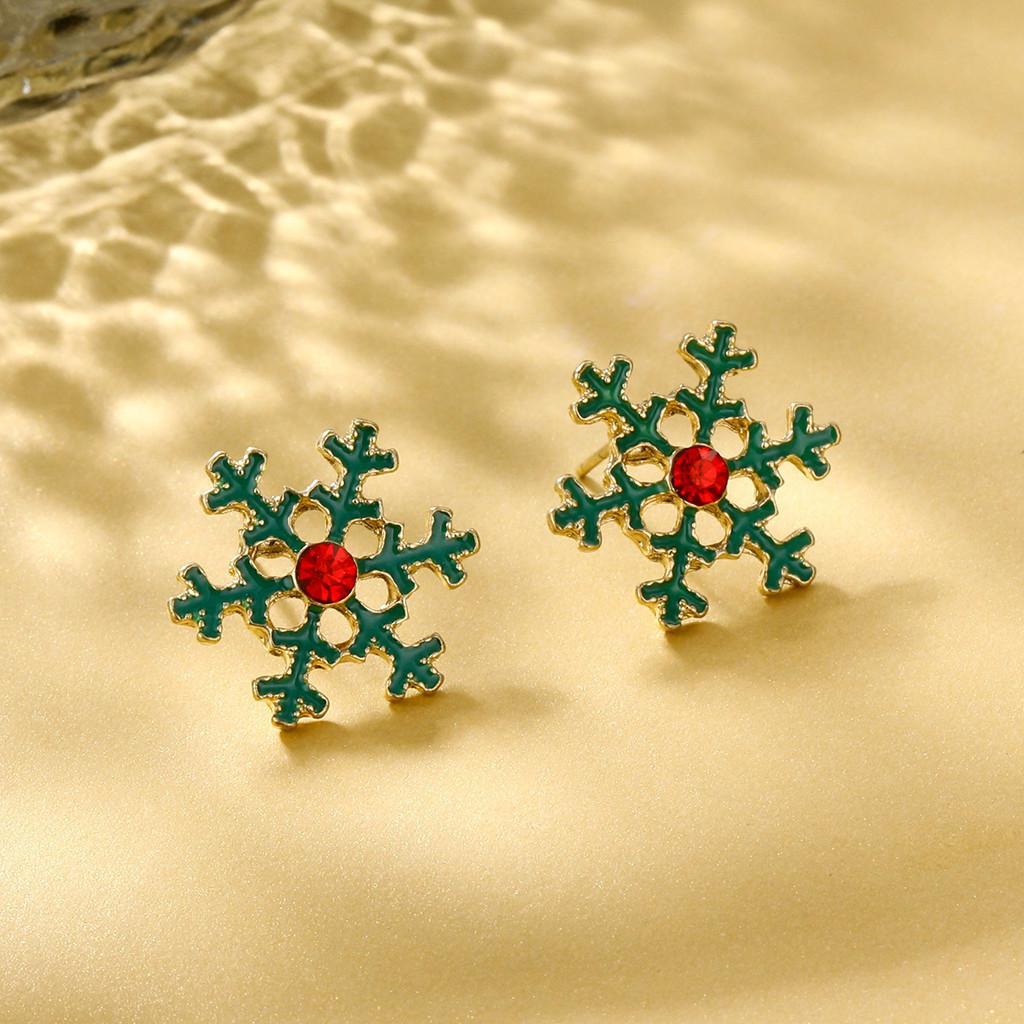 Stud Snowflake Fashionable Earrings With Unique Metal Design Perfect Holiday Jewelry