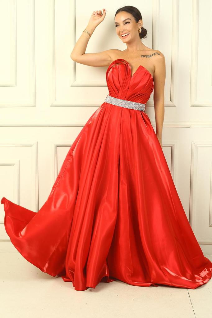 ქალის თასმების გარეშე უკანა მაქმანებიანი ქამარი ქვებიანი ხაზით ნაკეცებიანი ატლასის სრული წრის გაშლილი კაბა