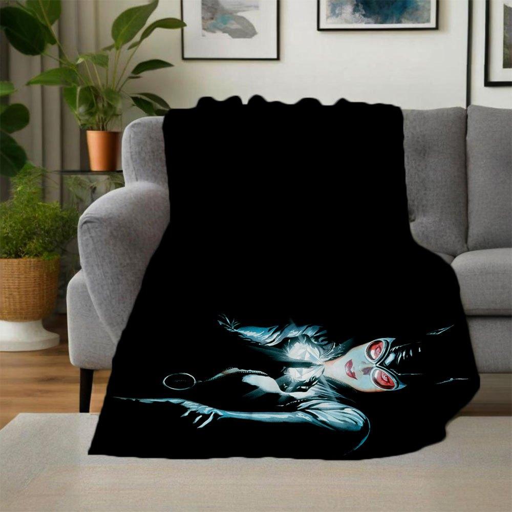 Catwoman: The Complete CollectionBlanket Flannel Throw Blanket for Sofa, Bed, Travel, Camping, Office, Couch, Chair