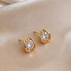 Boucles d'oreilles clous ovales en zircon brillant pour femmes Mode Couleur Or Boucles d'oreilles géométriques en métal Luxe léger Accessoires de joaillerie populaires