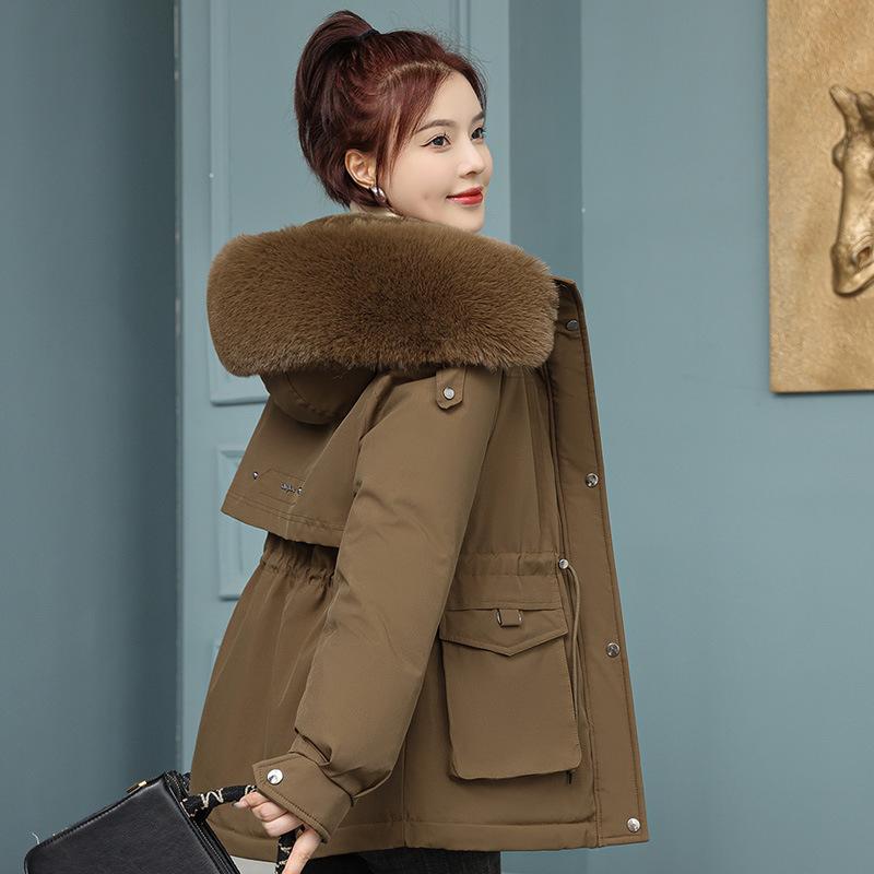 Adding Velvet and Thickening Women's Clothing To Overcome The New Winter Coat with Big Fur Collar and Down Cotton-padded Jacket Cotton-padded Coat.