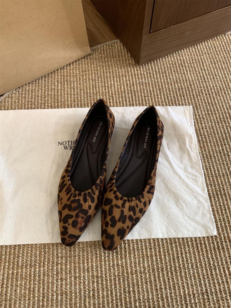 Inner Heightening Pointed Leopard Print Single Shoes Women's Shoes 2025 New Summer Silver Temperament Folds with Skirts Evening Shoes