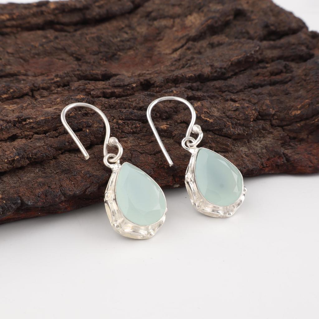 Ohrringe aus Aquamarin-Chalcedon, 925er Sterlingsilber, Edelsteinohrringe, handgefertigtes, zartes Schmuckgeschenk für Sie