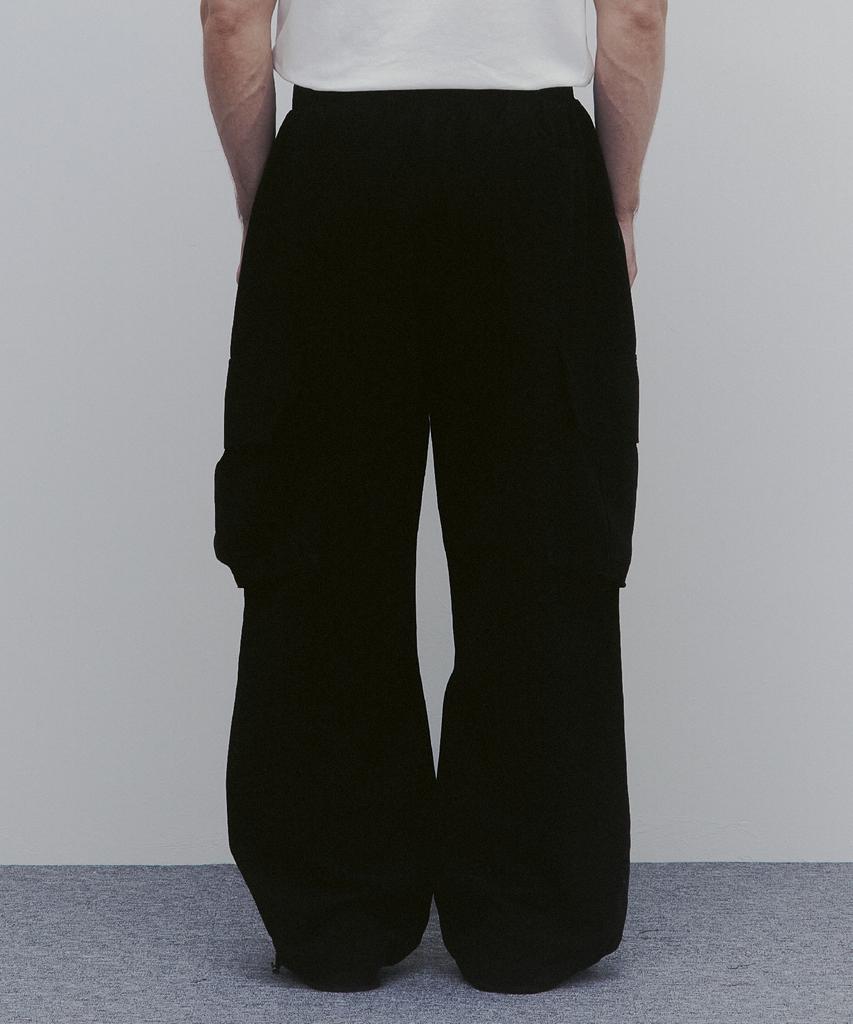 ANDAGAIN Washed Cotton Wide Cargo Pants (Black
