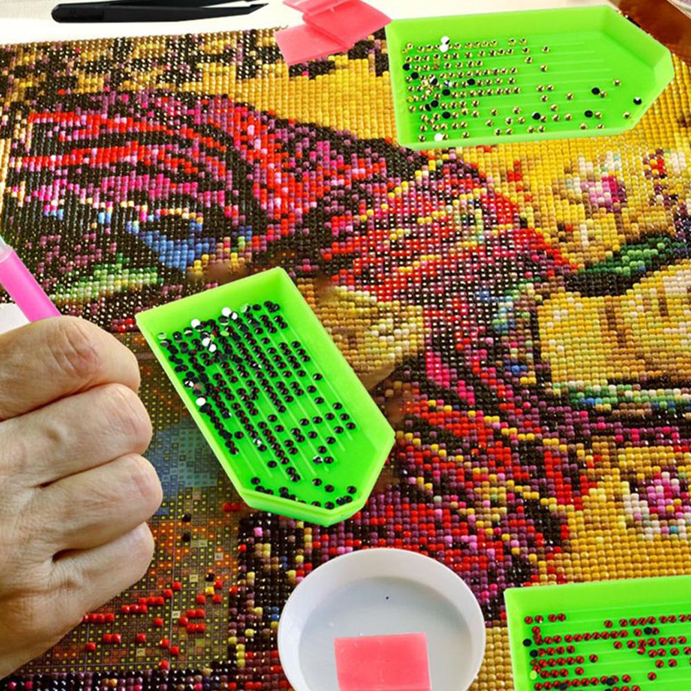 10000Pcs Round Resin Diamond 20 Colors DIY Diamond Painting Beads Round Diamond Art Kit 5D Resin Diamond for Adults