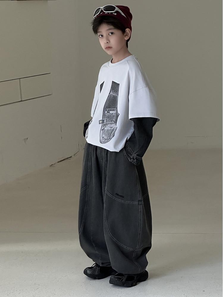Dziecięce dżinsowe spodnie scimitar: Punkowe haftowane proste nogawki na wiosnę i jesień 2025 - Modna moda chłopięca.