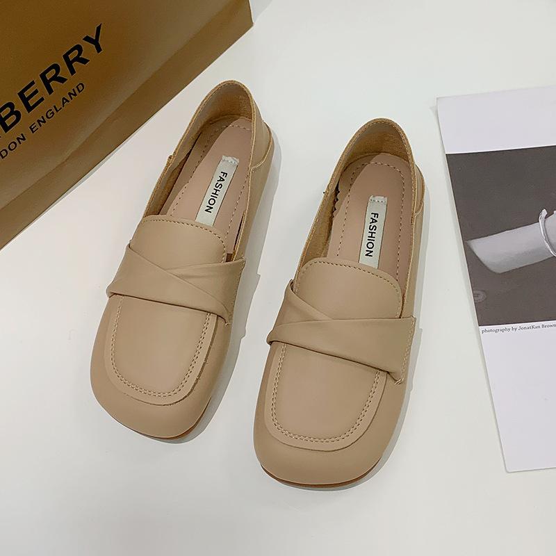 

2025 spring and summer new Korean version flat-bottomed versatile single shoes square head Doudou shoes cover two feet wear comfortable women s shoes 40 абрикосовий