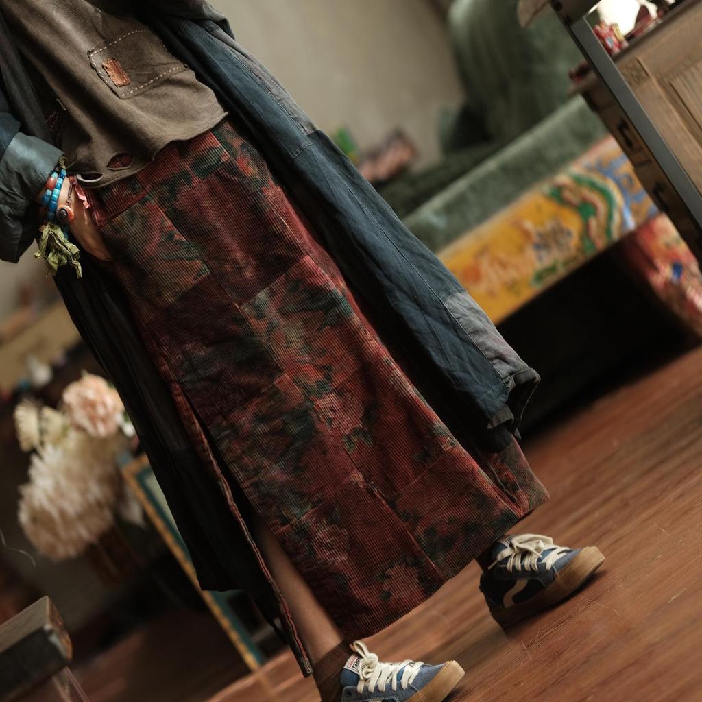Luo Gu Ni Retro Künstlerischer Baumwoll-Corduroy Patchwork Midi-Rock in Rot
