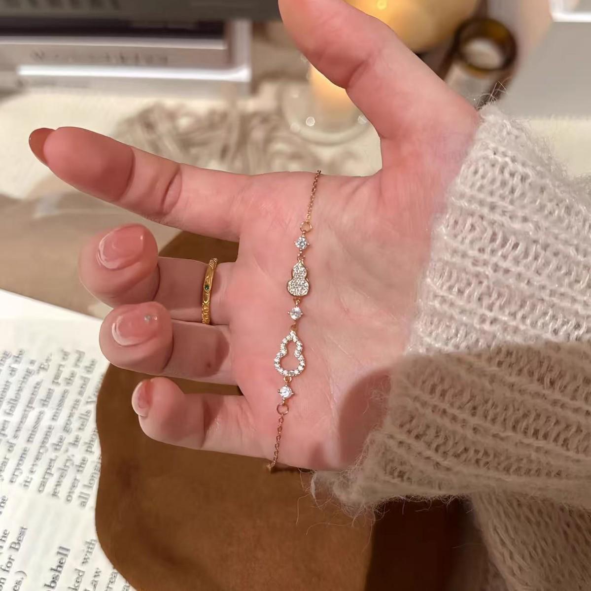 Браслет из двойной тыквы с покрытием из настоящего золота и стразами - Элегантный женский аксессуар