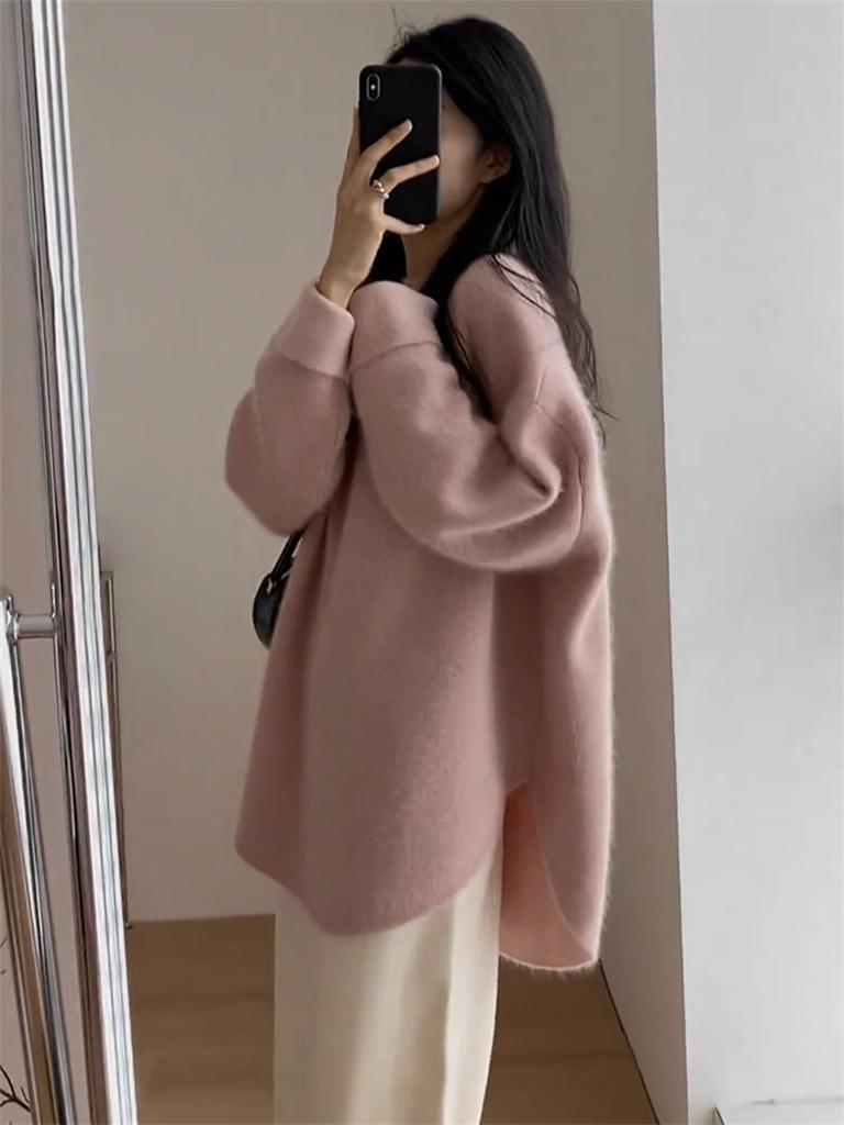 Autumn and Winter New Soft Waxy Gentle Wind Knitted Bottoming Shirt Inner Top Women's Loose and Thin Pullover Sweater Tide