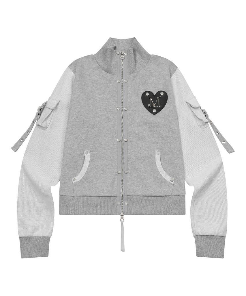 MUCENT Tove Metal Logo Heart Patch High-Neck Zip-Up Sweatshirt (2 Colors)