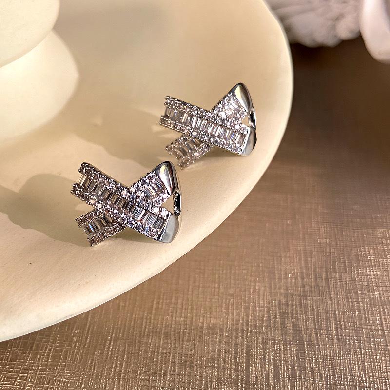 Elegant French Style Mother-of-Pearl Zircon Earrings - High-End Fashion