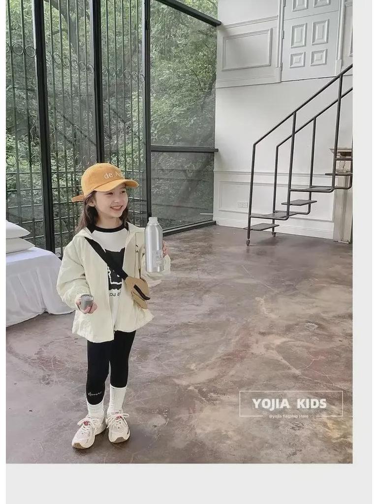 Stylish Hooded Windbreaker for Girls - Color Block Autumn/Winter Jacket for Kids