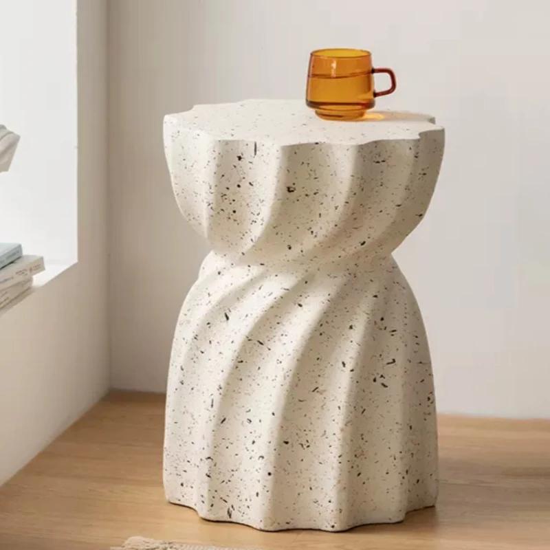 Nordic Coffee Tables Creative Luxury Round Bedside Tables Multifunctional Mini Morden Living Room Decoration Furnitures