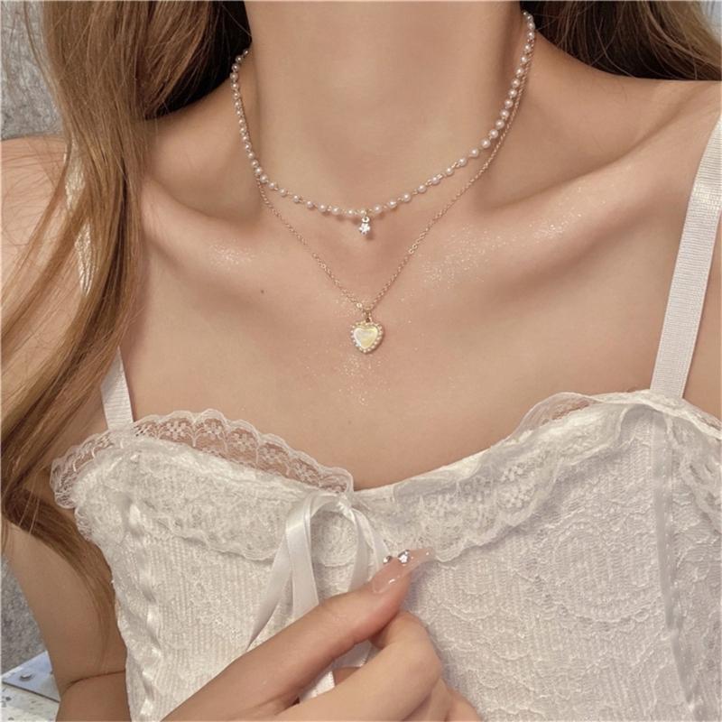 Cute Heart Shape Pendant Necklace with Pearls Chain Aesthetic Jewelry for Women Perfect for Weddings and Parties