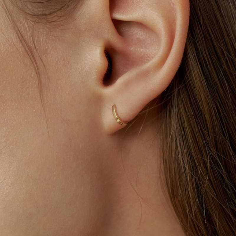 LUNNE 14k Basic Curve Stud Earrings (14K Gold) #LFE06