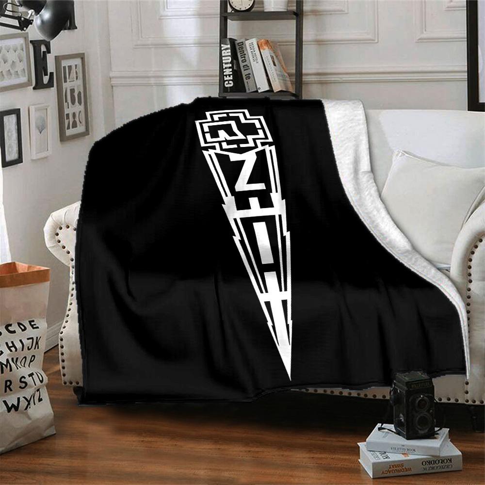 1pc Zookeeper Zoo Soft Flannel All Season Throw for Home, Office, Outdoor UseDurable Comfort Soft Warm Throw for Home
