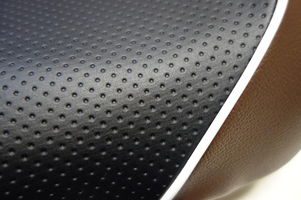 Prodotto nazionale in materiale sintetico spesso Honda Zoomer (ZOOMER) Coprisedile personalizzato AF58 appositamente progettato Facile da installare Tipo di chiusura in gomma