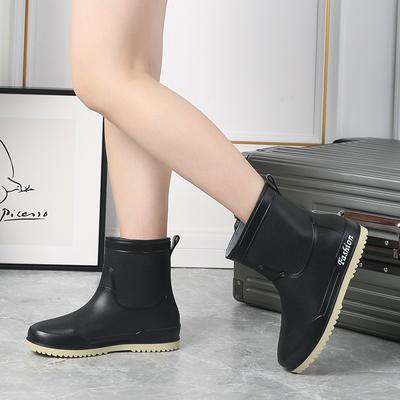 Modne kalosze damskie buty do kostki wodoodporne gumowe buty przeciwdeszczowe na deszczowy dzień 2024 Nowe wsuwane damskie krótkie buty Solid Warm Fashion