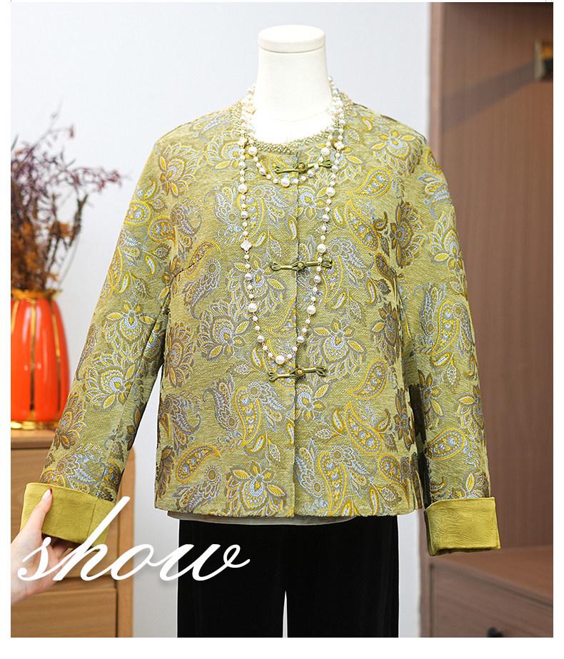 2026 Elegant Floral Embroidered Retro Jacket for Middle-Aged Women